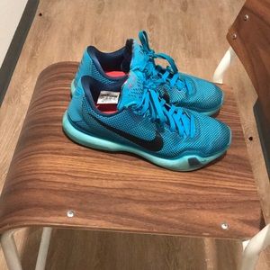 Kobe X basketball shoe
